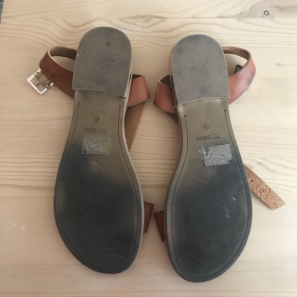 Brown strappy sandals - Picture 4 of 6